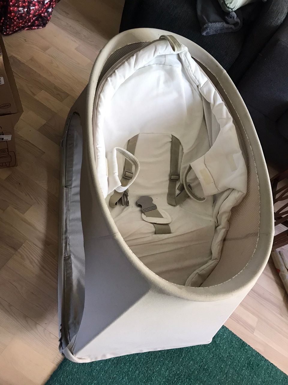 Stokke daybed and bouncer