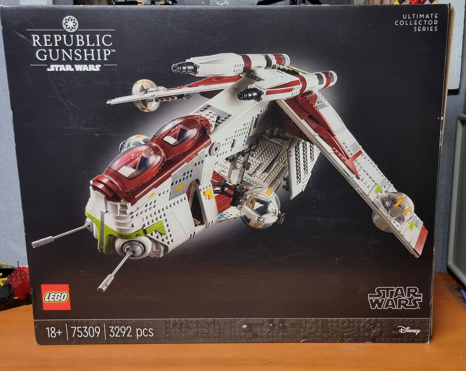 Lego Star Wars 75309 - Republic Gunship UCS
