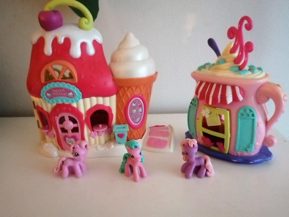 My little pony ponyville rakennukset ja ponit