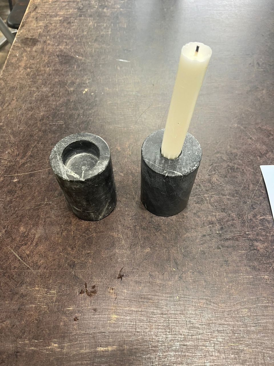 Candle holder