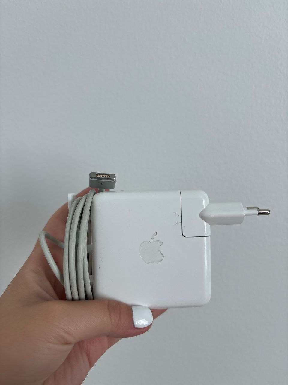 Apple aito MagSafe laturi