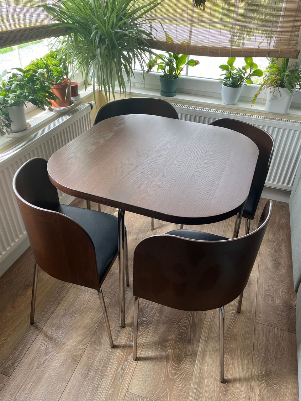 IKEA Fusion klassinen ruokailuryhmä pöytä + 4 tuoli