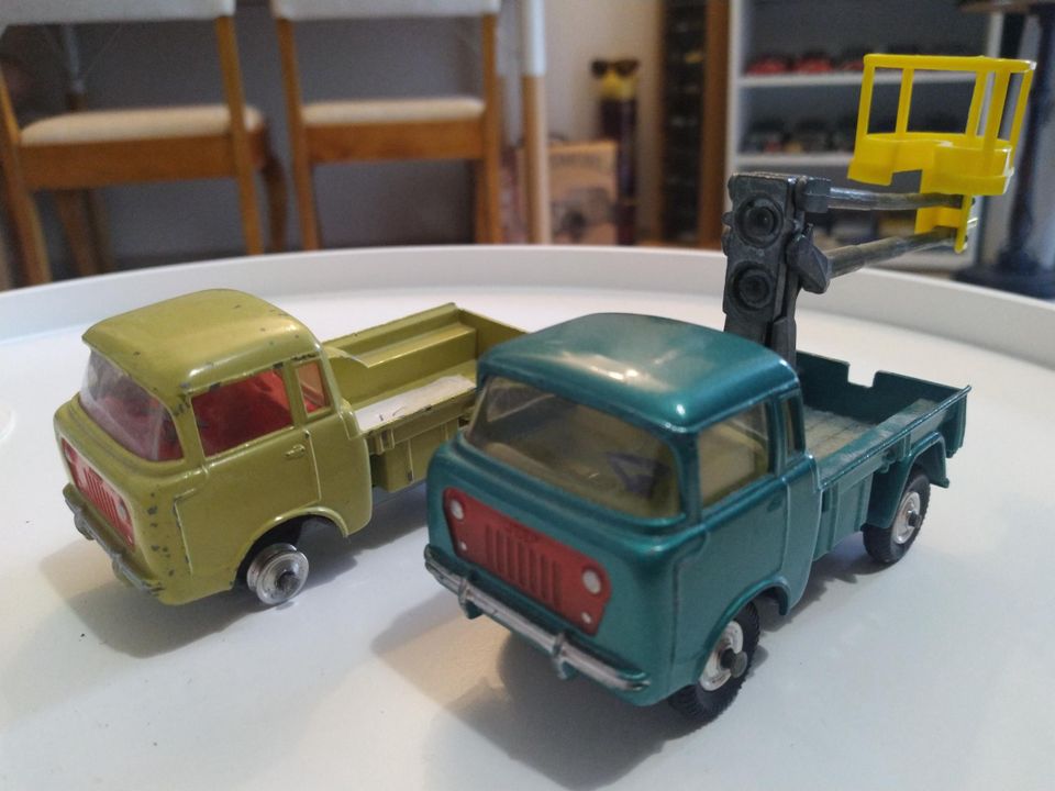 Corgi toys Jeepit