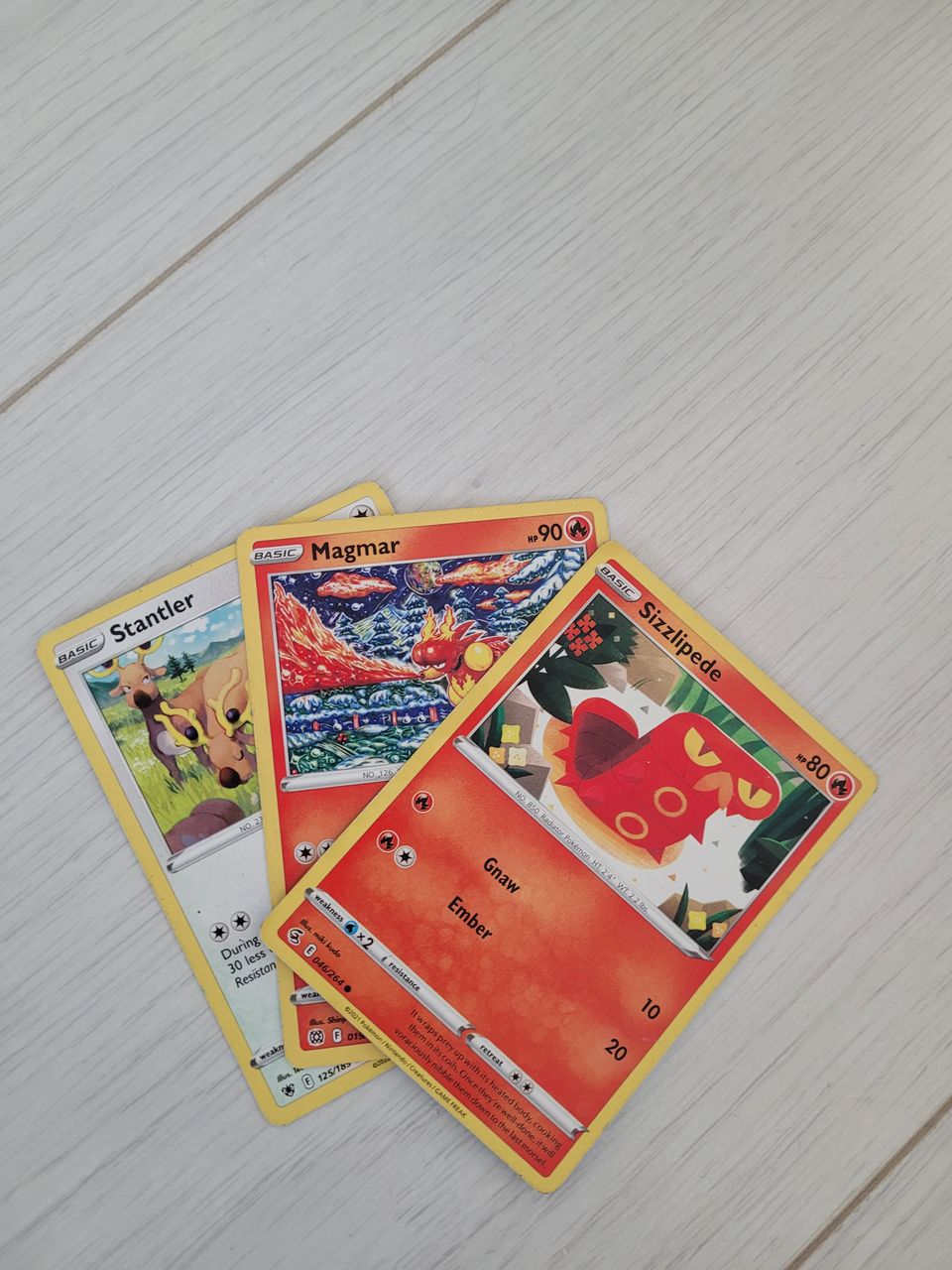 3 Pokémon-korttia