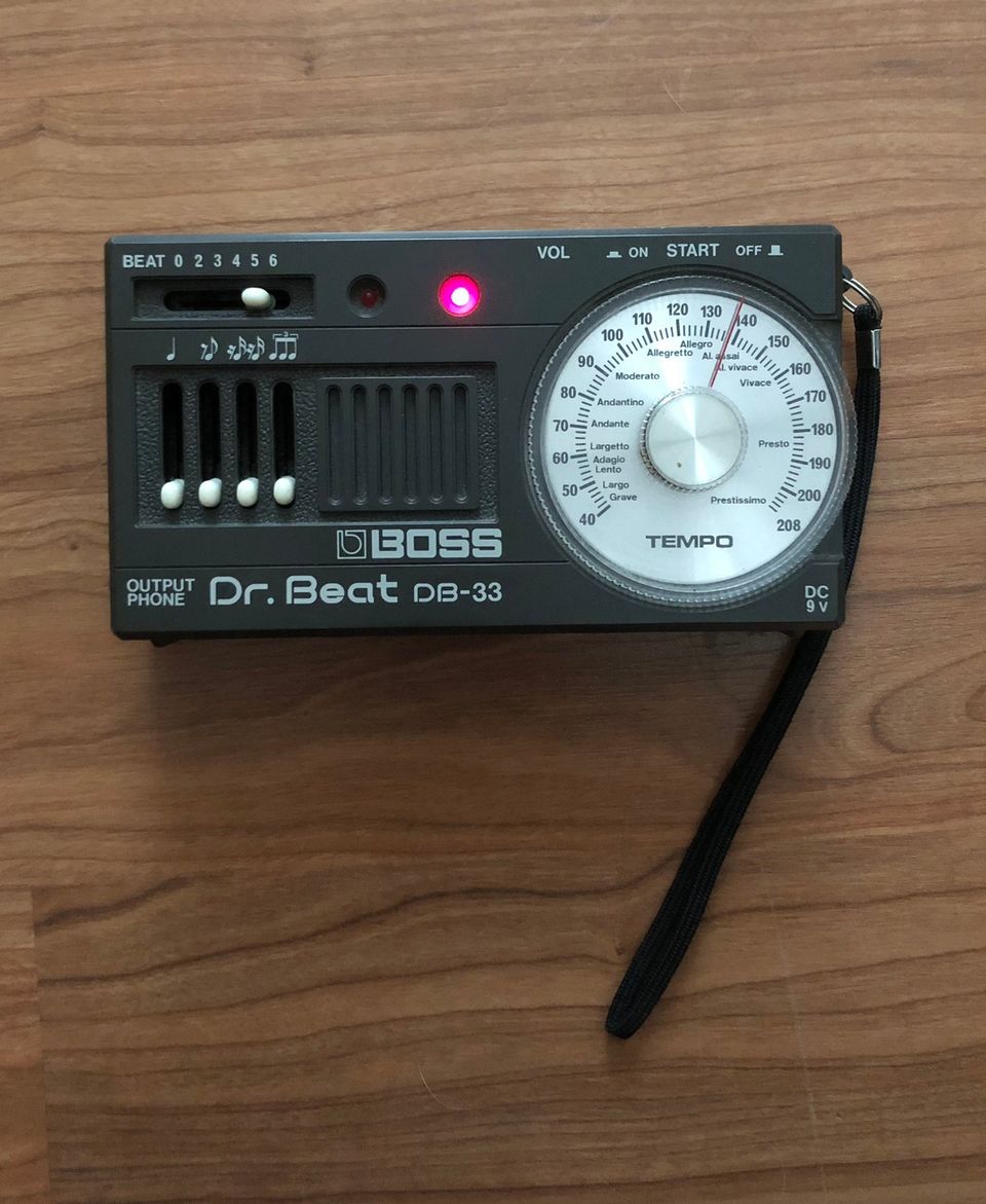 Boss Dr. Beat DB-33 metronomi