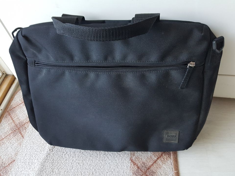 large laptop bag, black - läppärilaukku 35x27x9cm 42" Boss