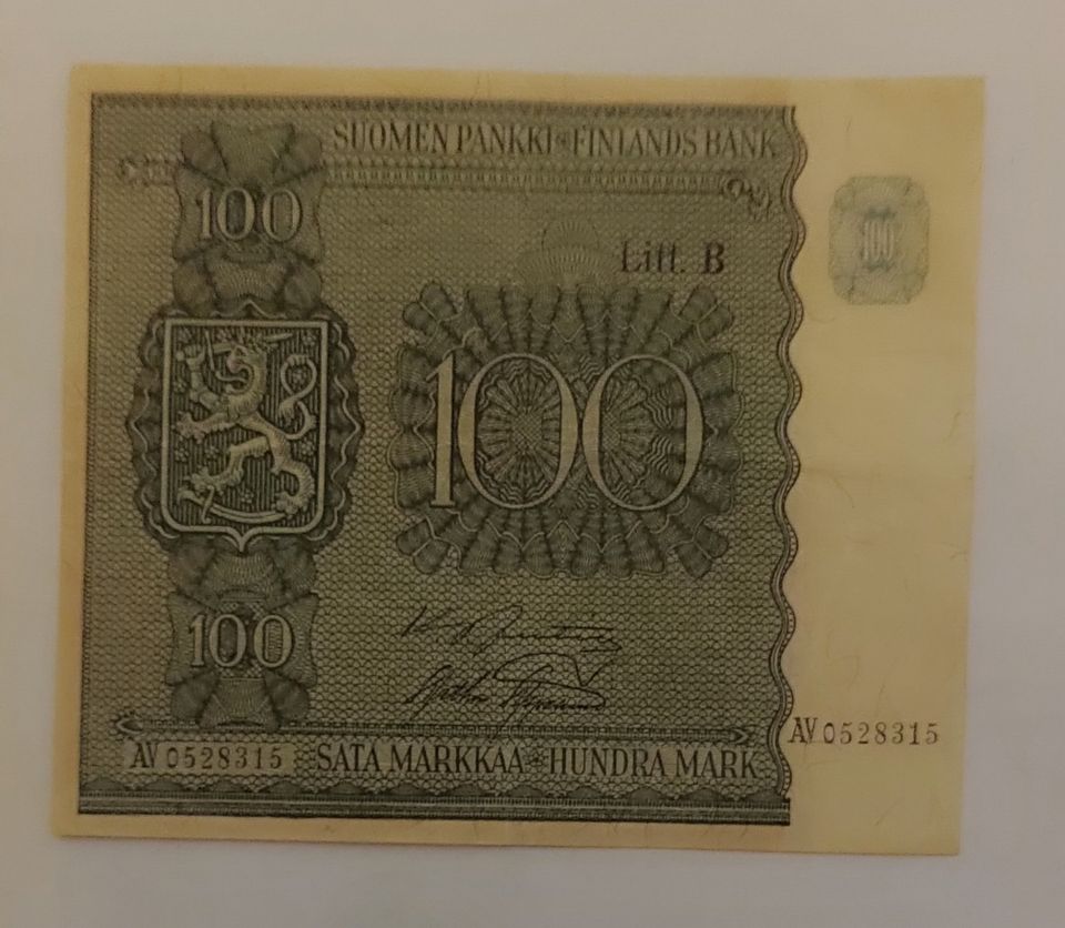 100 markkaa v 1945 Litt.B, kaksi kirjainta