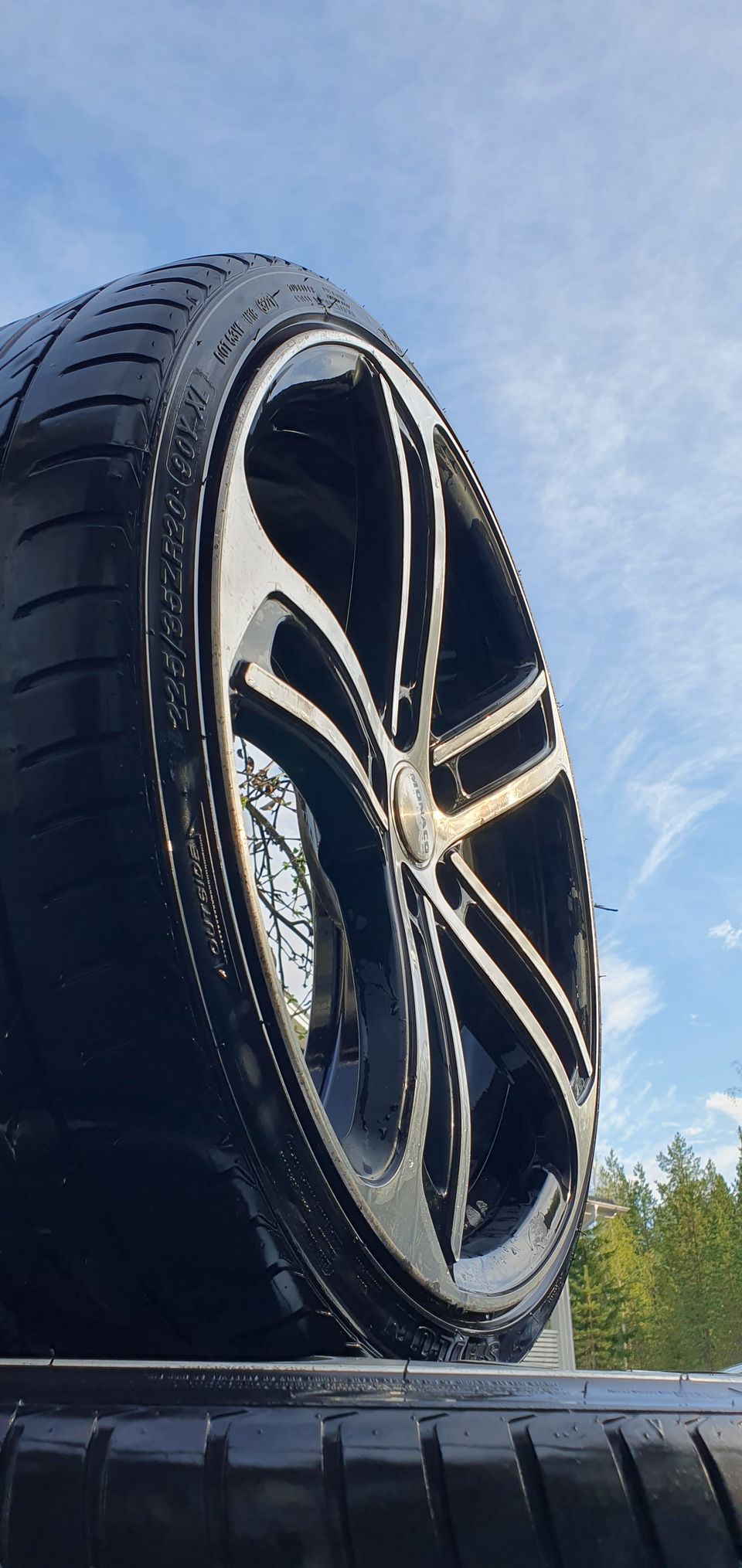 Aluvanteet (VW/Audi) Monaco Wheels Black 20" 225/35/R20, 5x112, ET45, reikä 57.1