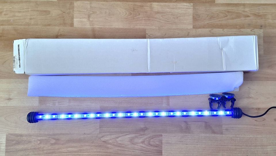 LED-valaisin sinivalkoinen 48cm