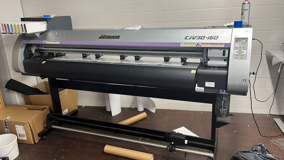 Suurkuvatulostin Mimaki Cjv30-160 sekä laminaattori