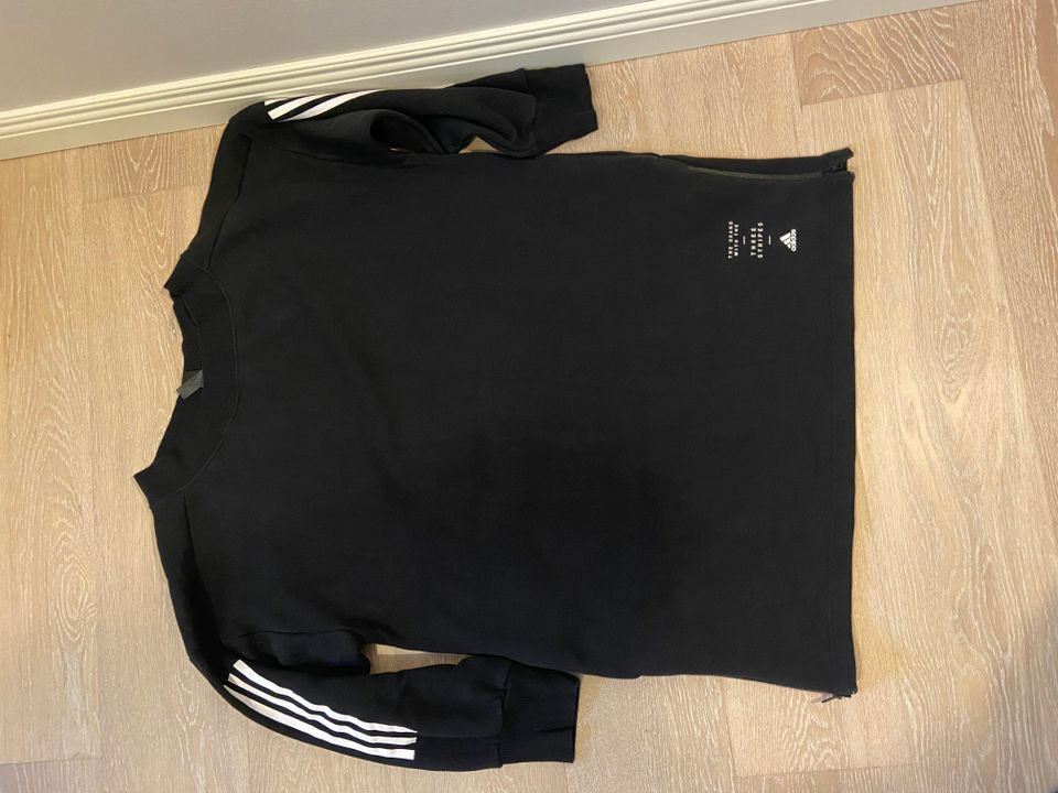 Adidas XXL lämmin paita / tunika musta valkoinen