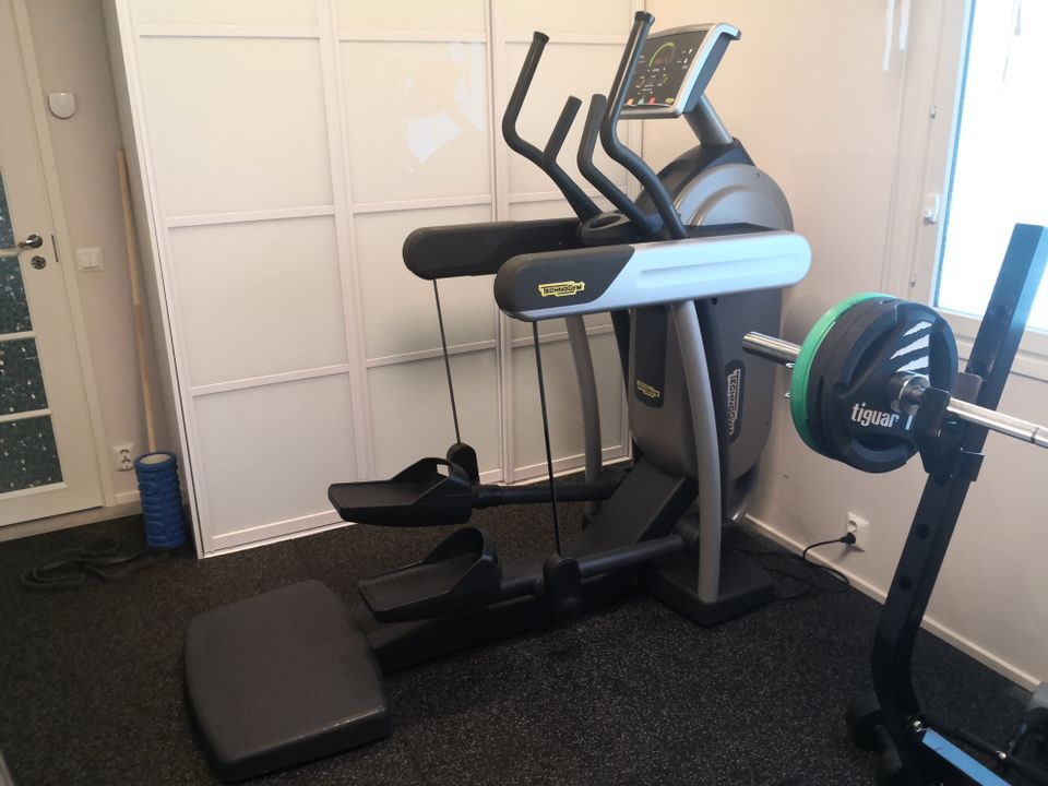 Technogym huippuluokan crosstrainer