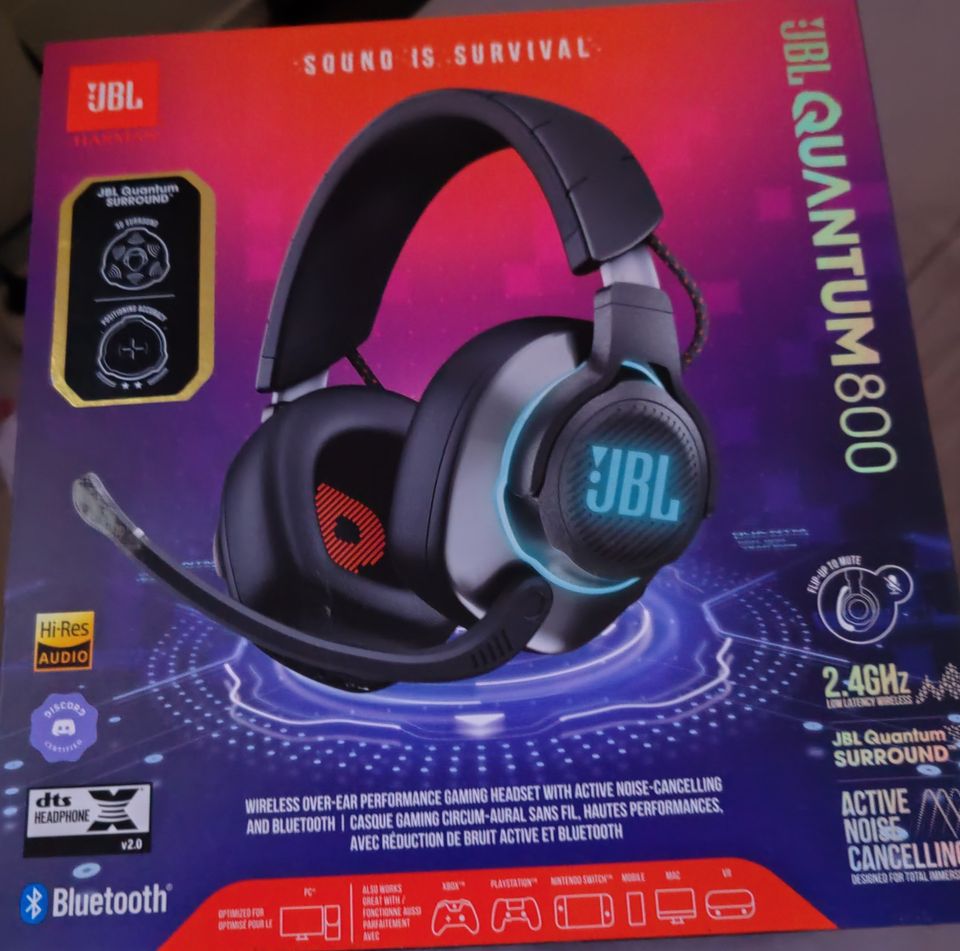 JBL quantum 800