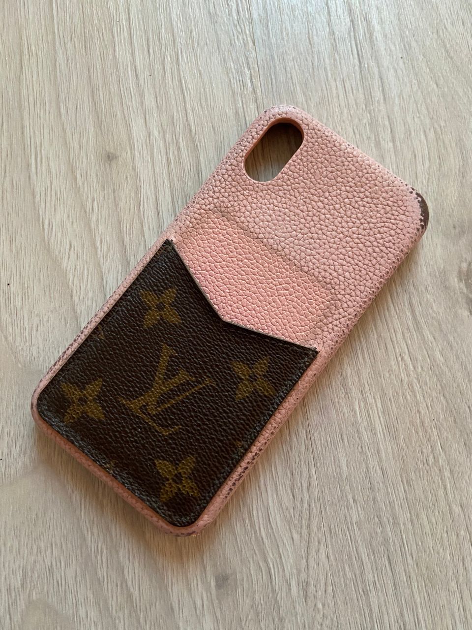 Louis Vuitton puhelinkuoret (iPhone X/XS)