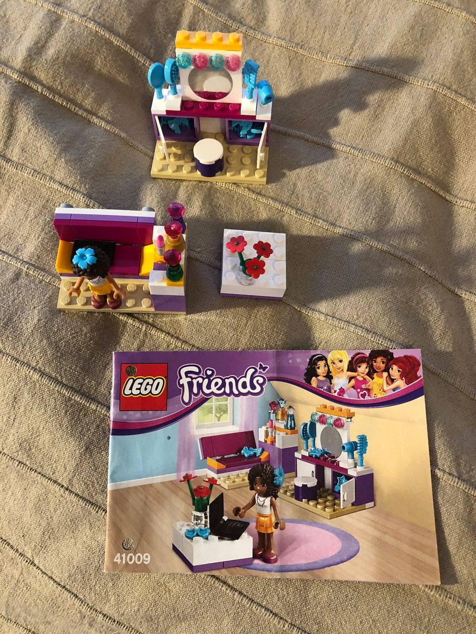 41009 Lego Friends Andrean makuuhuone