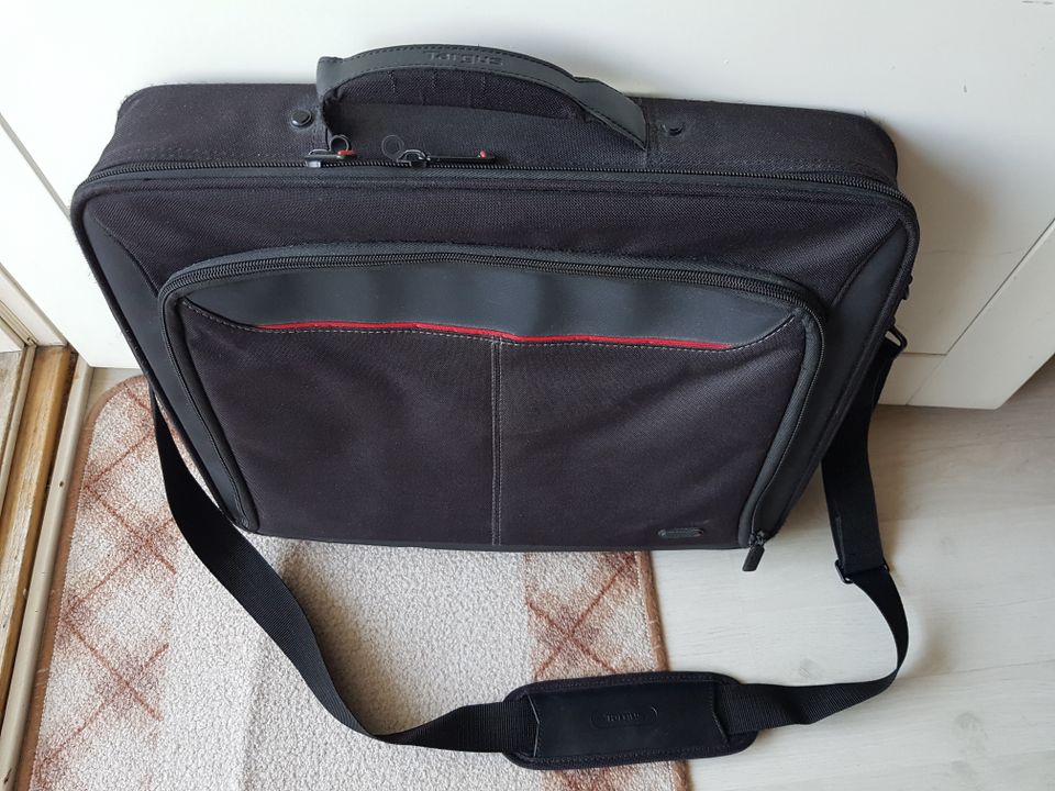 large laptop bag, black - läppärilaukku 47x37x8cm 54" targus