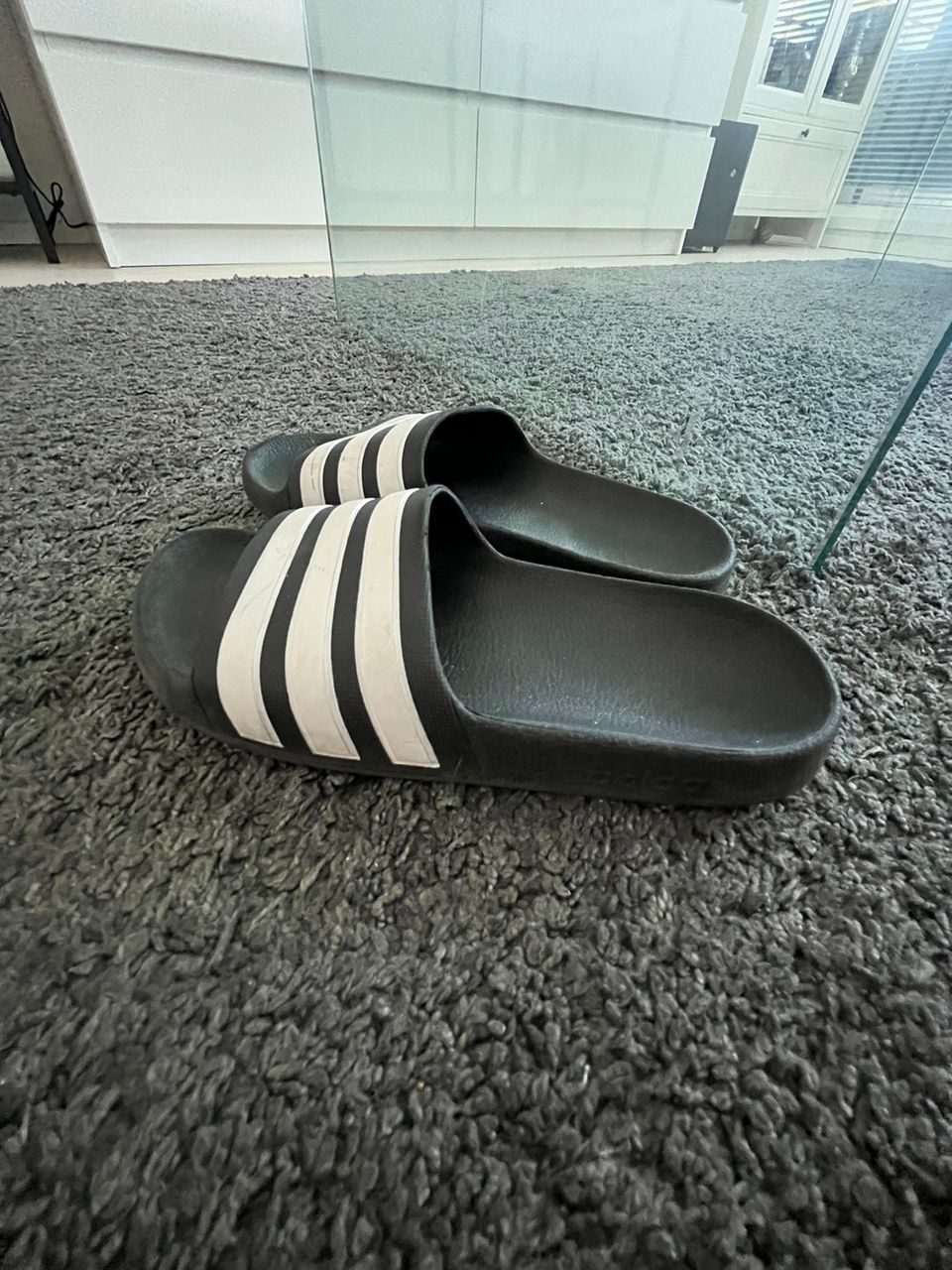 Adidas sandaali 34