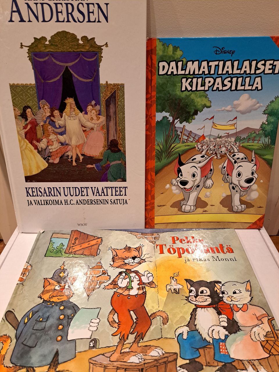 3kpl lastenkirjapaketti (Pekka Töpöhäntä, Disney ym)