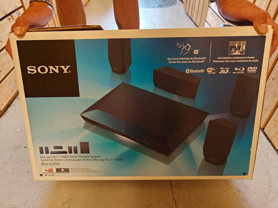 Sony kotiteatteri BDV E2100