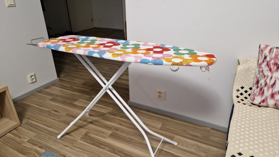 silityslauta (ironing board)