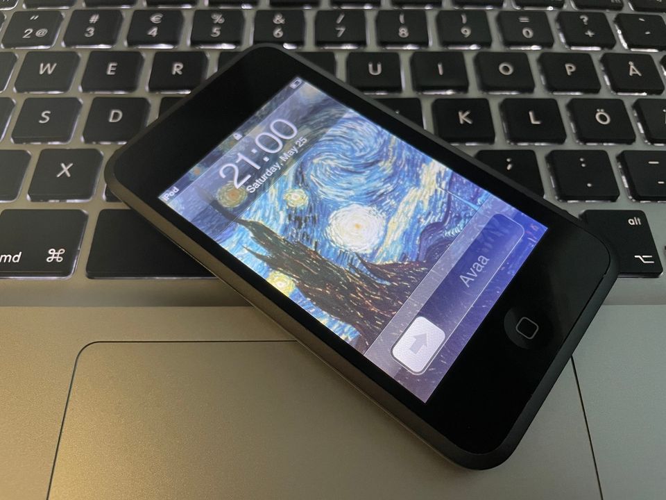 Apple iPod touch (1st Generation)