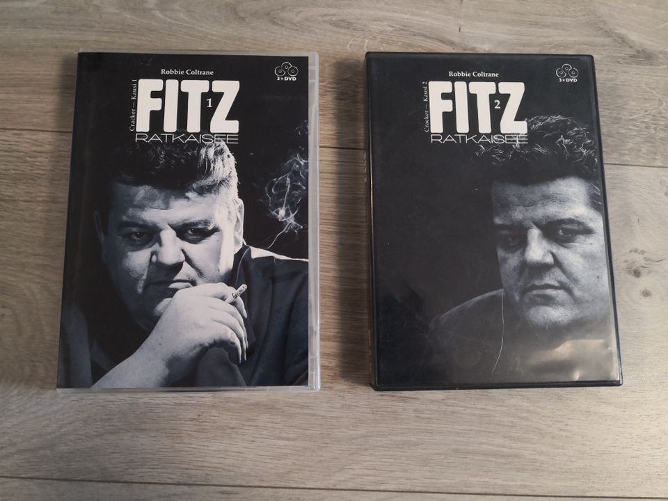 Fitz Ratkaisee - Cracker Kaudet 1 & 2 DVD:t