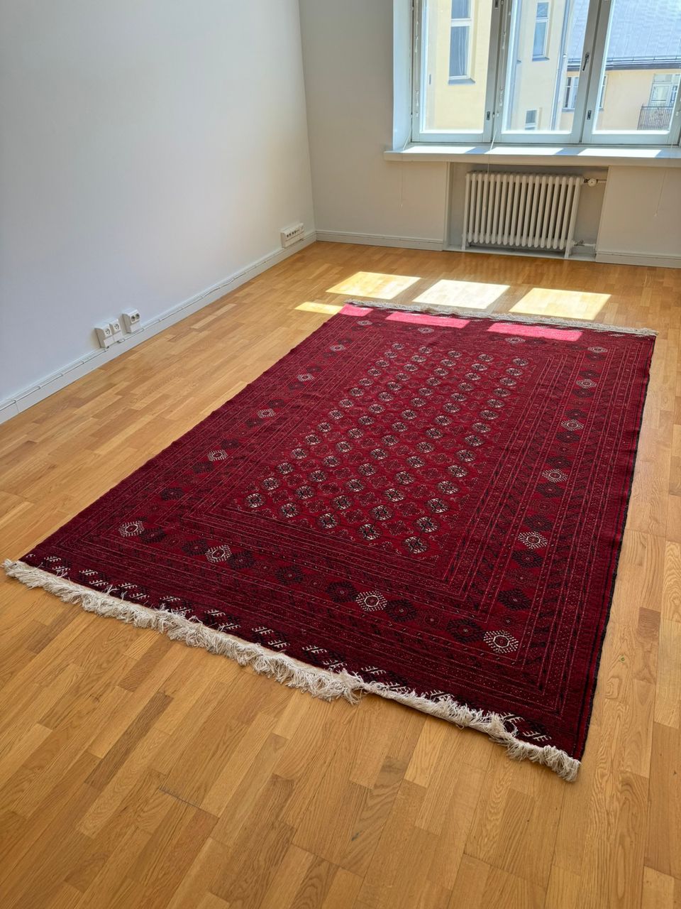 Carpet, Turkmen (antiikkinen iso matto 300×200cm)