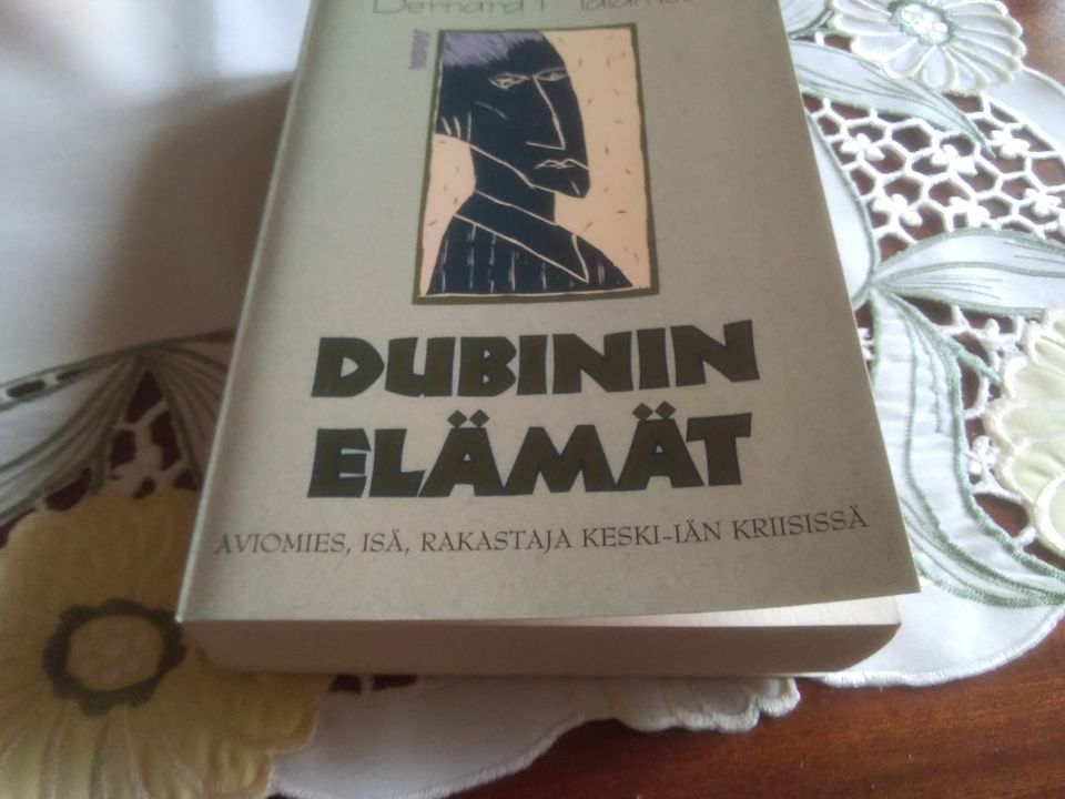 Dubinin elämät. Bernard Malamud