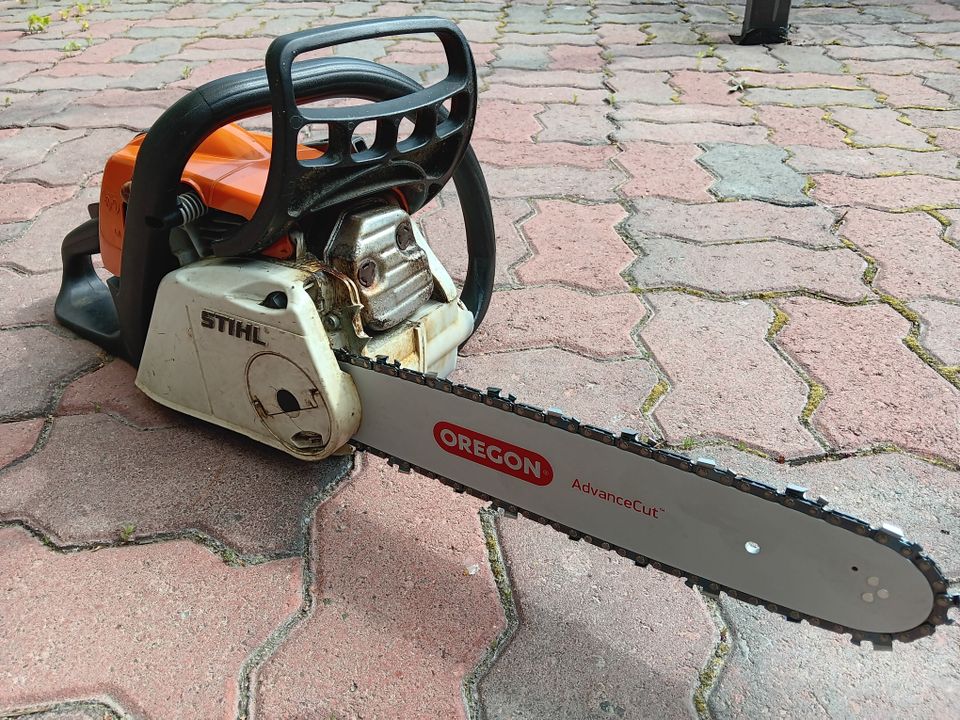 Moottorisaha Stihl, uusi laippa ja ketju