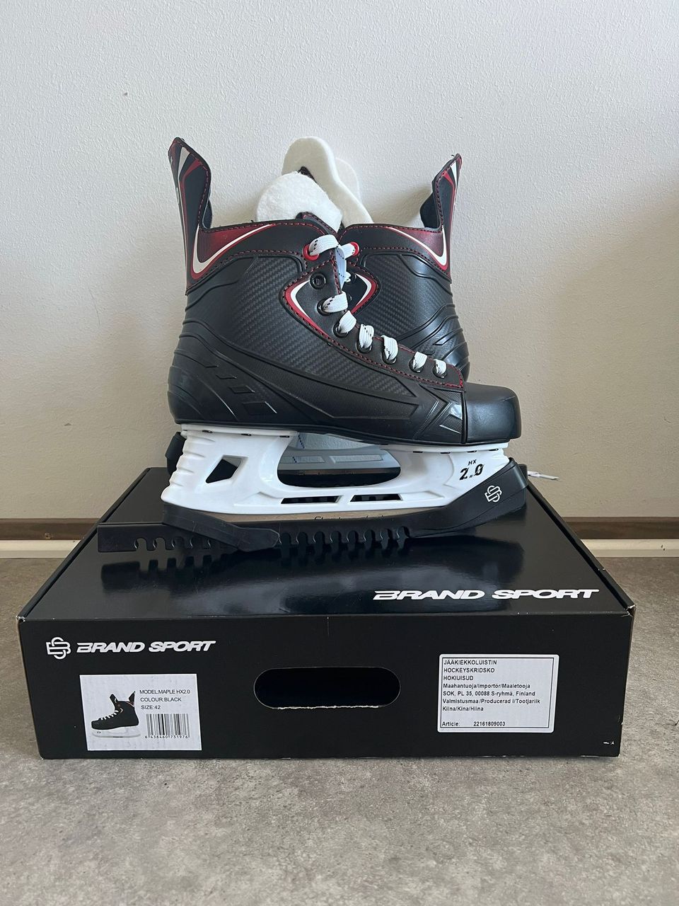 Ice skates, size 42