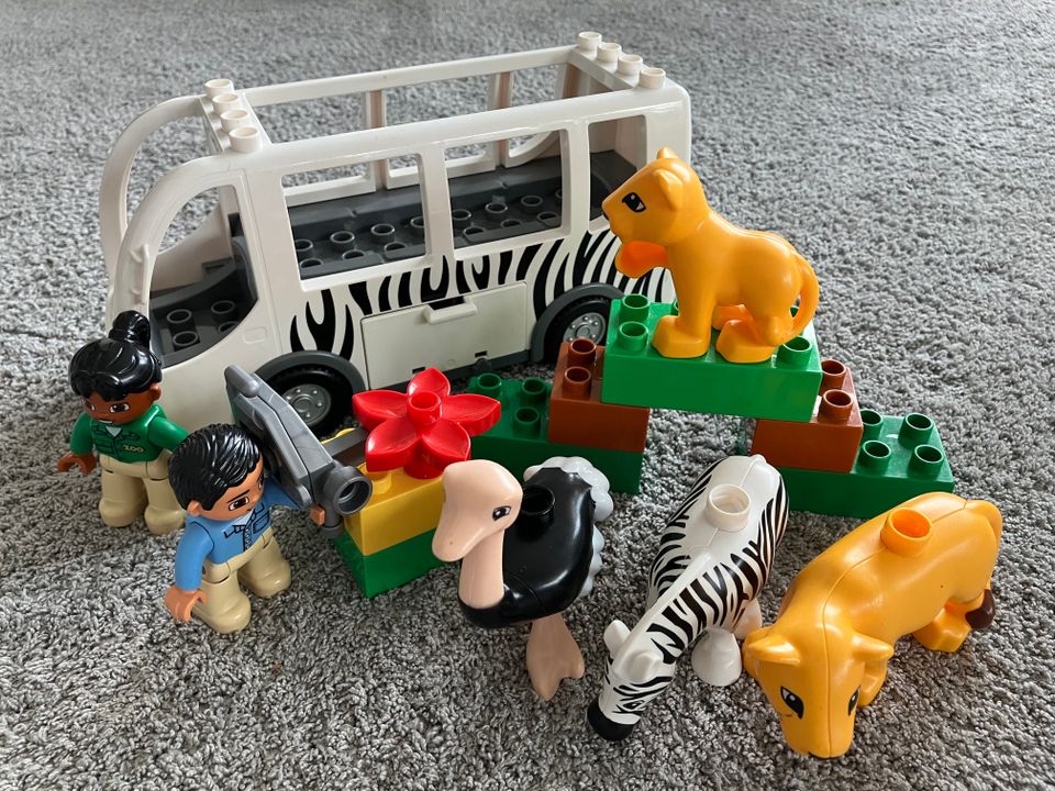 Lego Duplo eläintarhabussi (10502)