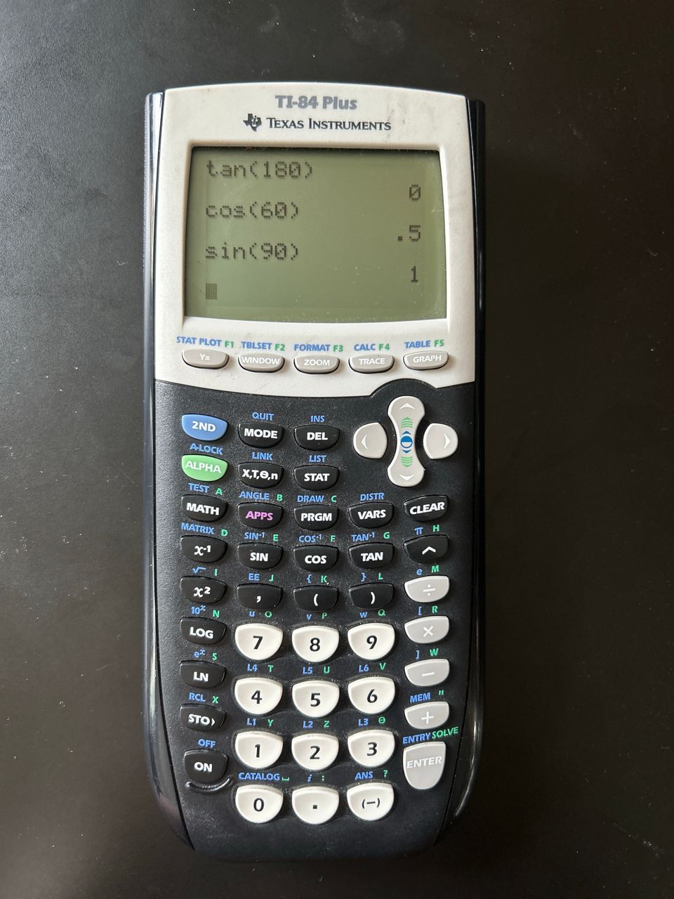 Texas Instruments TI-84 Plus -grafiikkalaskin ovh. 170€