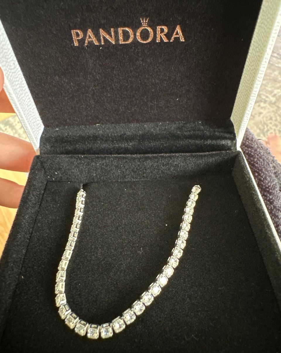 Pandora Rannekoru 18 cm
