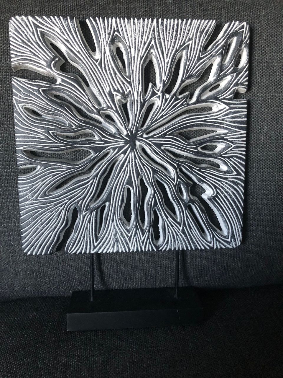 FINNMARI musta/harmaa pöytäkoriste 30 cm x 40 cm
