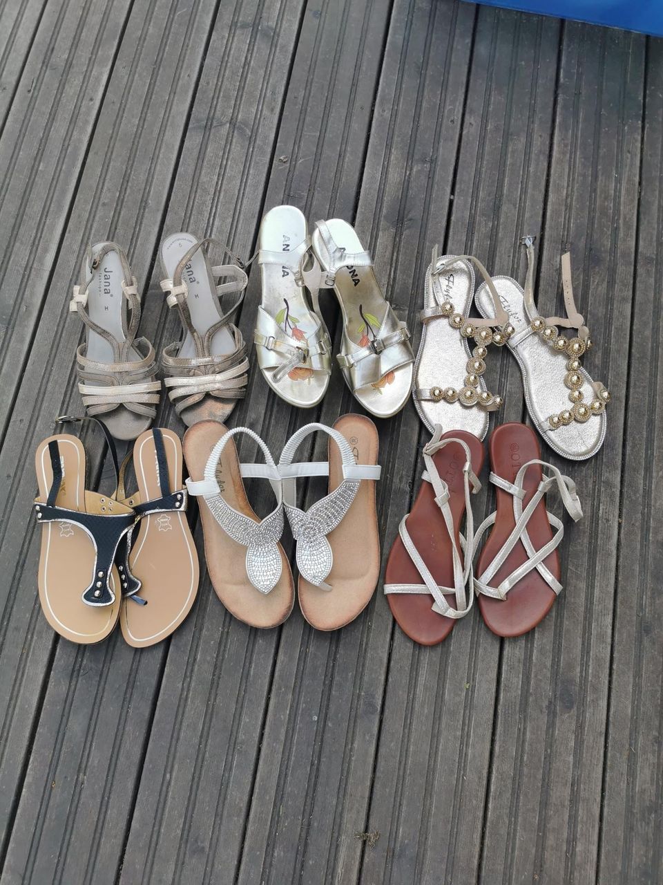 Kesä sandaaleja