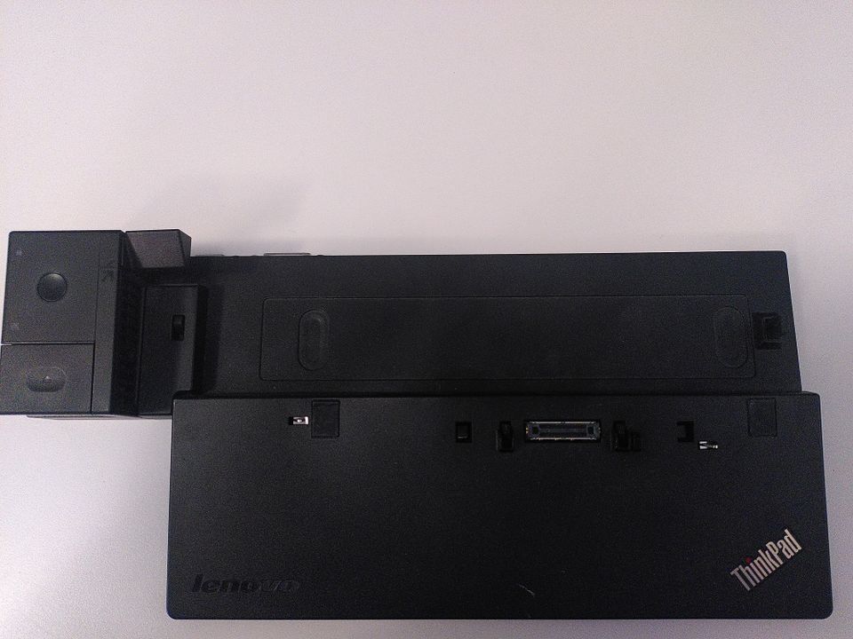 Lenovo Ultra Dock Type 40A2 telakointiasema (useita)