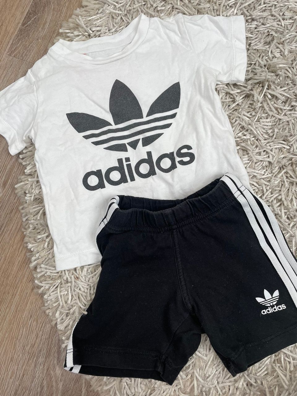 Adidas setti