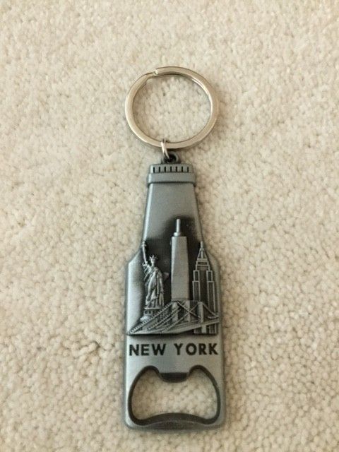 Metallinen New York avaimenperä