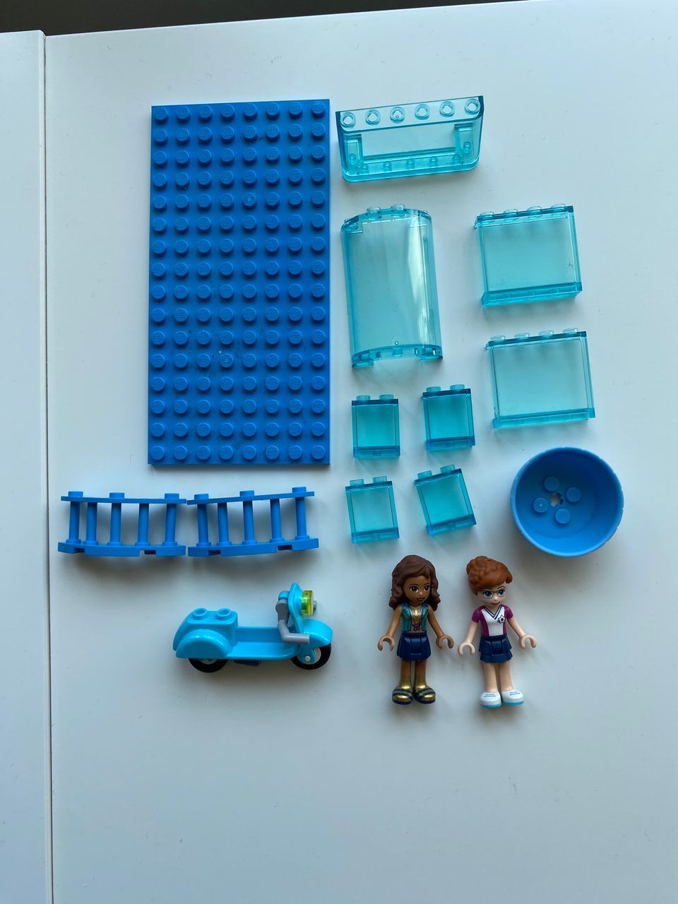 Sinisiä Lego osia 1