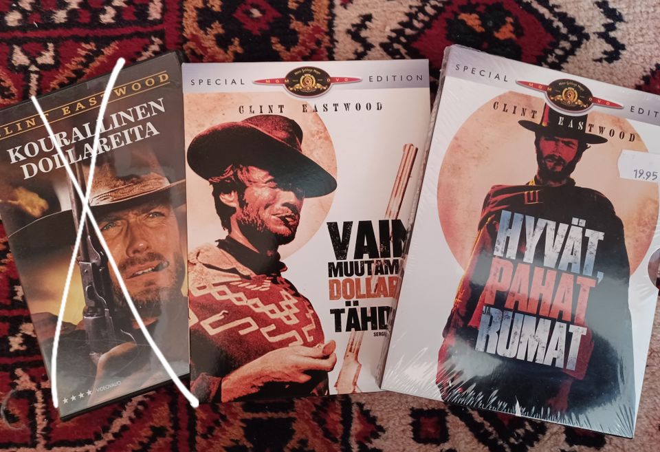 Clint Eastwood dvd:t "Hyvät, pahat ja rumat" ja "Vain muutaman dollarin tähden"