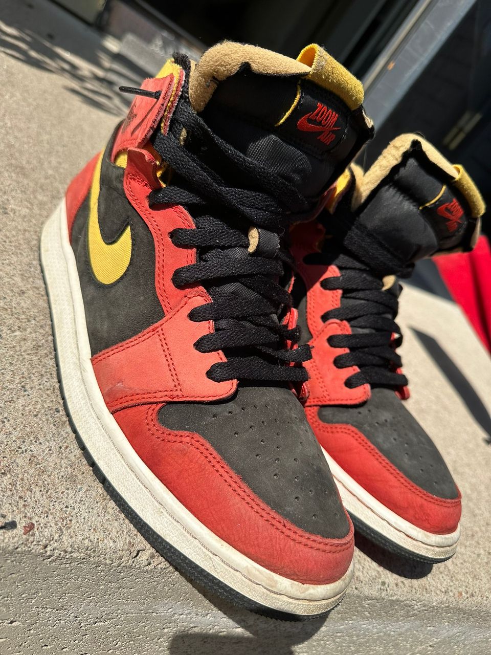 Jordan 1 High Zoom Air CMFT (Black Chile Red)