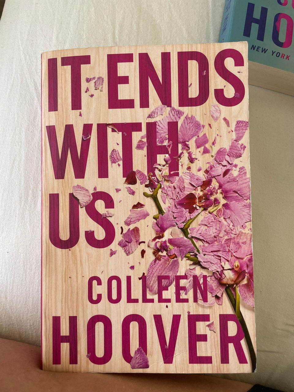 Colleen Hoover kirja