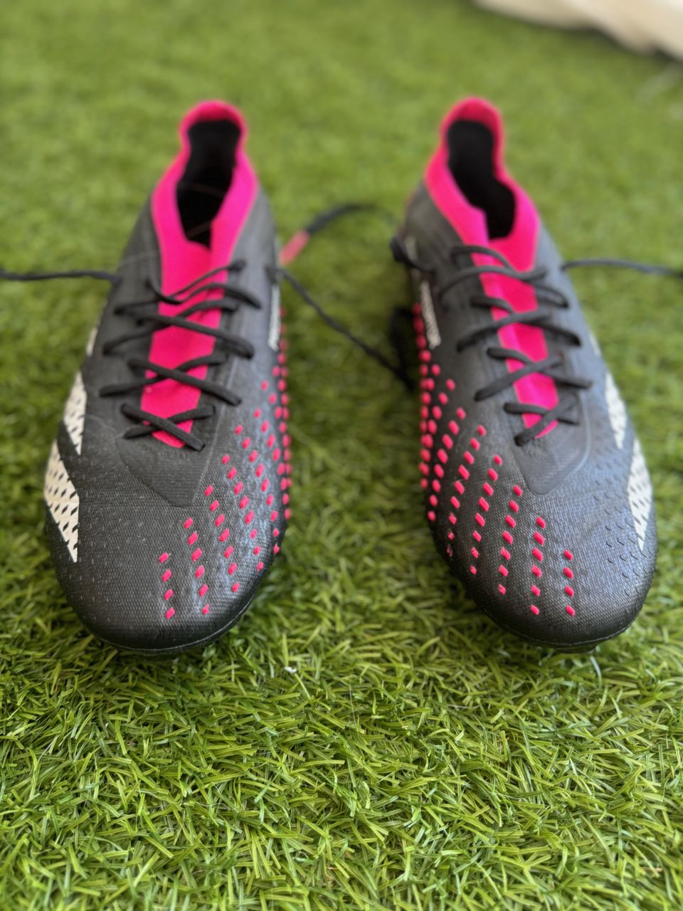 Adidas PREDATOR ACCURACY.1 LOW FIRM GROUND BOOTS