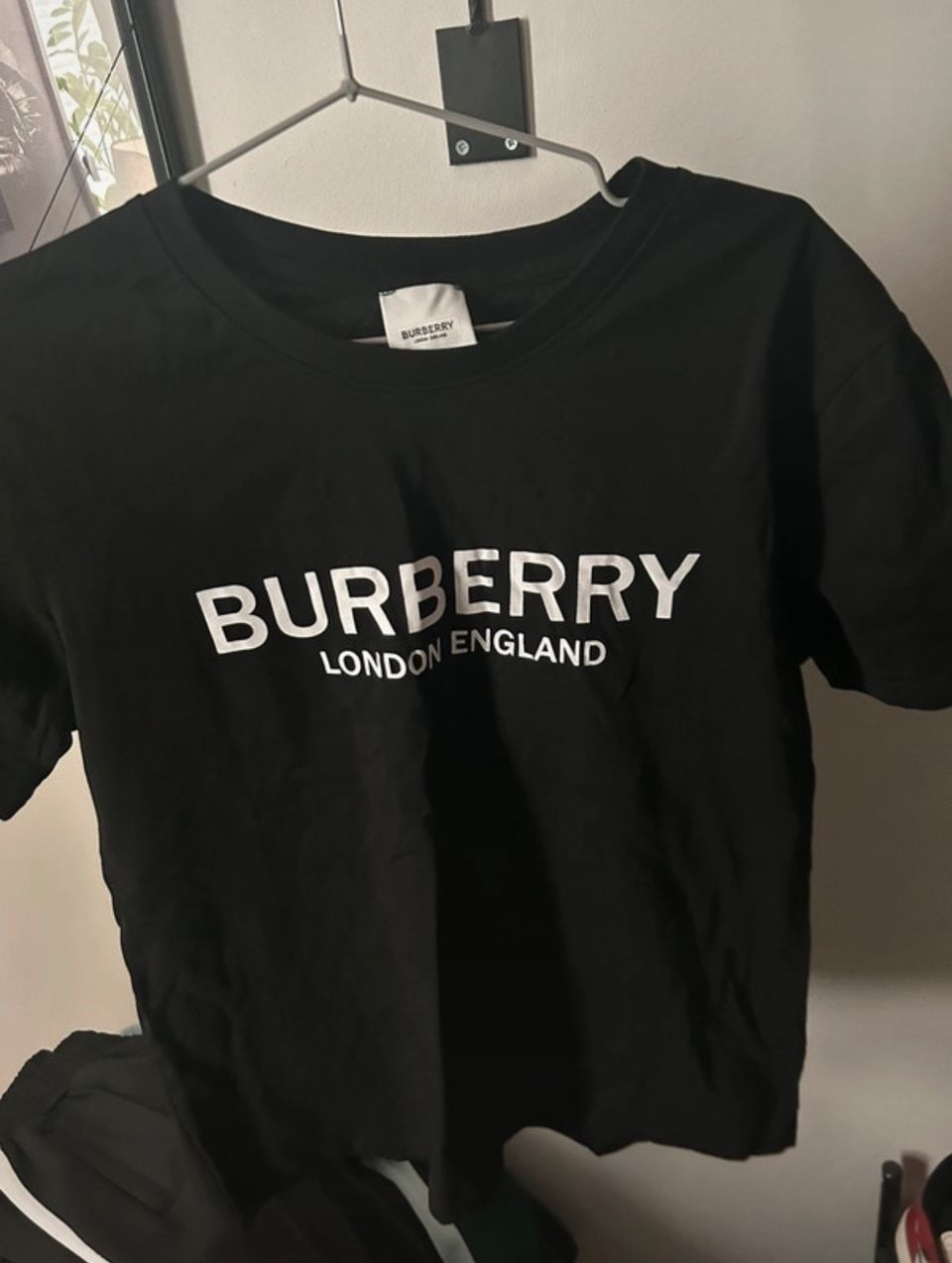 Burberry t paita