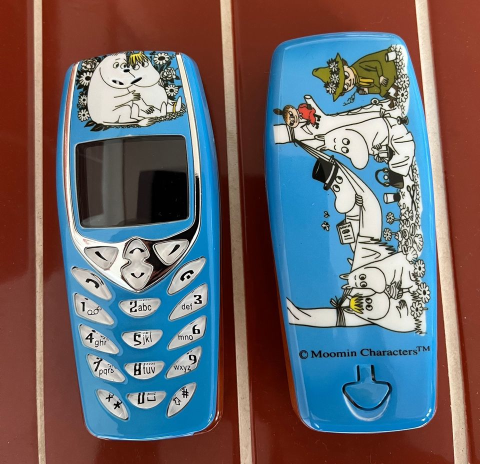 Muumi juhlavuoden keräilykuorilla oleva Nokia 3510i