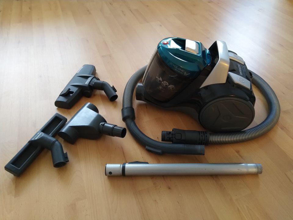 Hoover Breeze vacuum cleaner