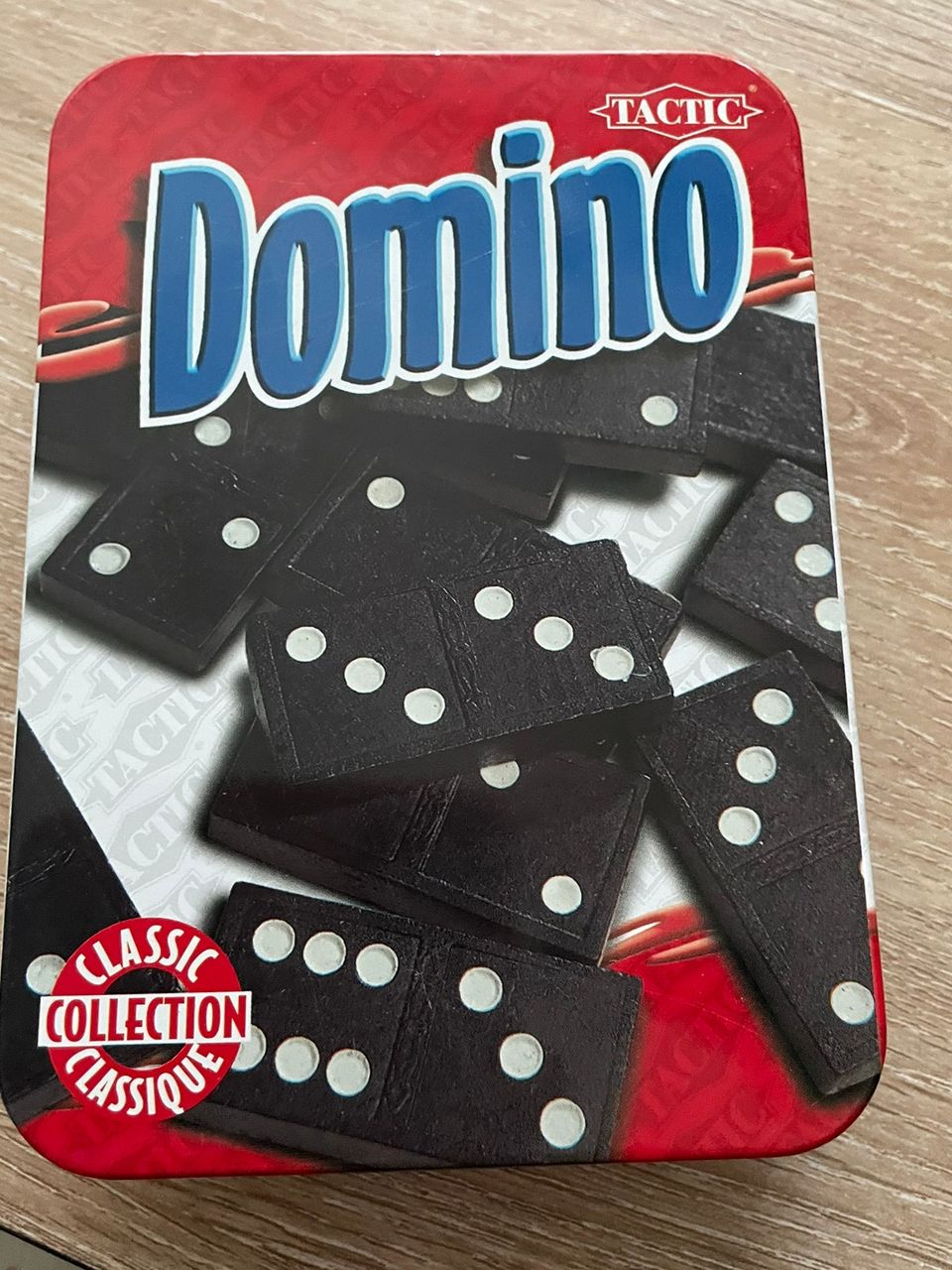 Domino peli