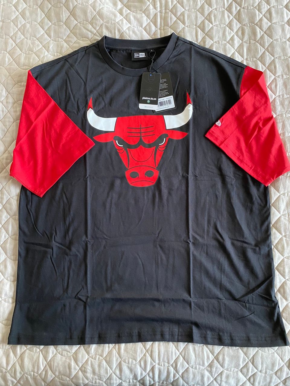 Uusi miesten New Era NBA Bulls t-paita koko L