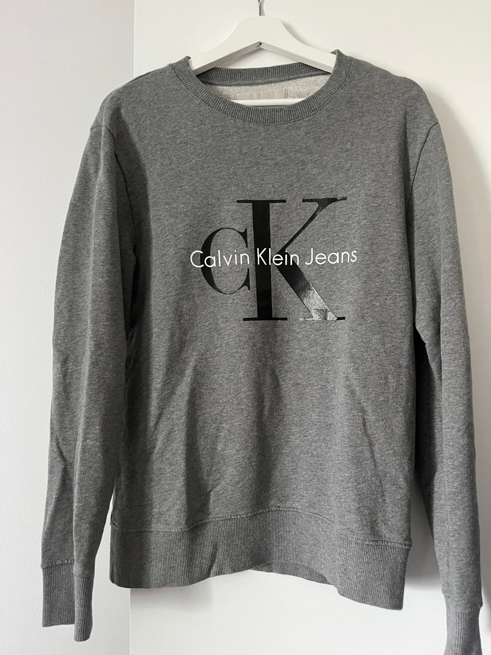 Calvin klein collari