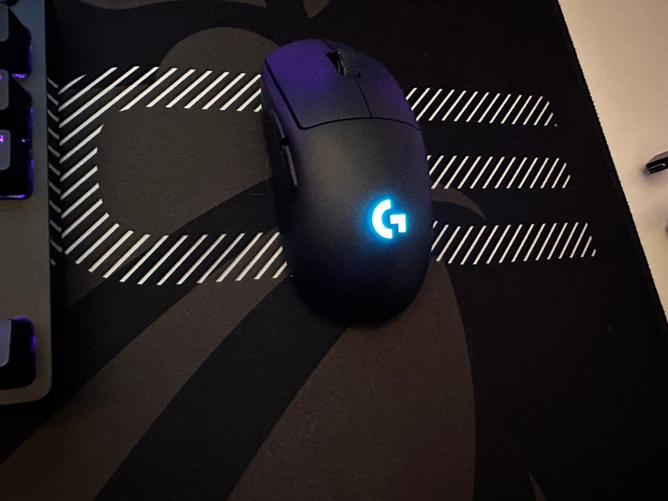 Hiiri ja Näppäimistö LOGITECH G PRO